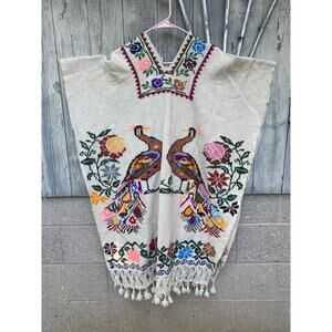 One Size//Vintage 70s Hand Embroidered Wool Mexican Poncho